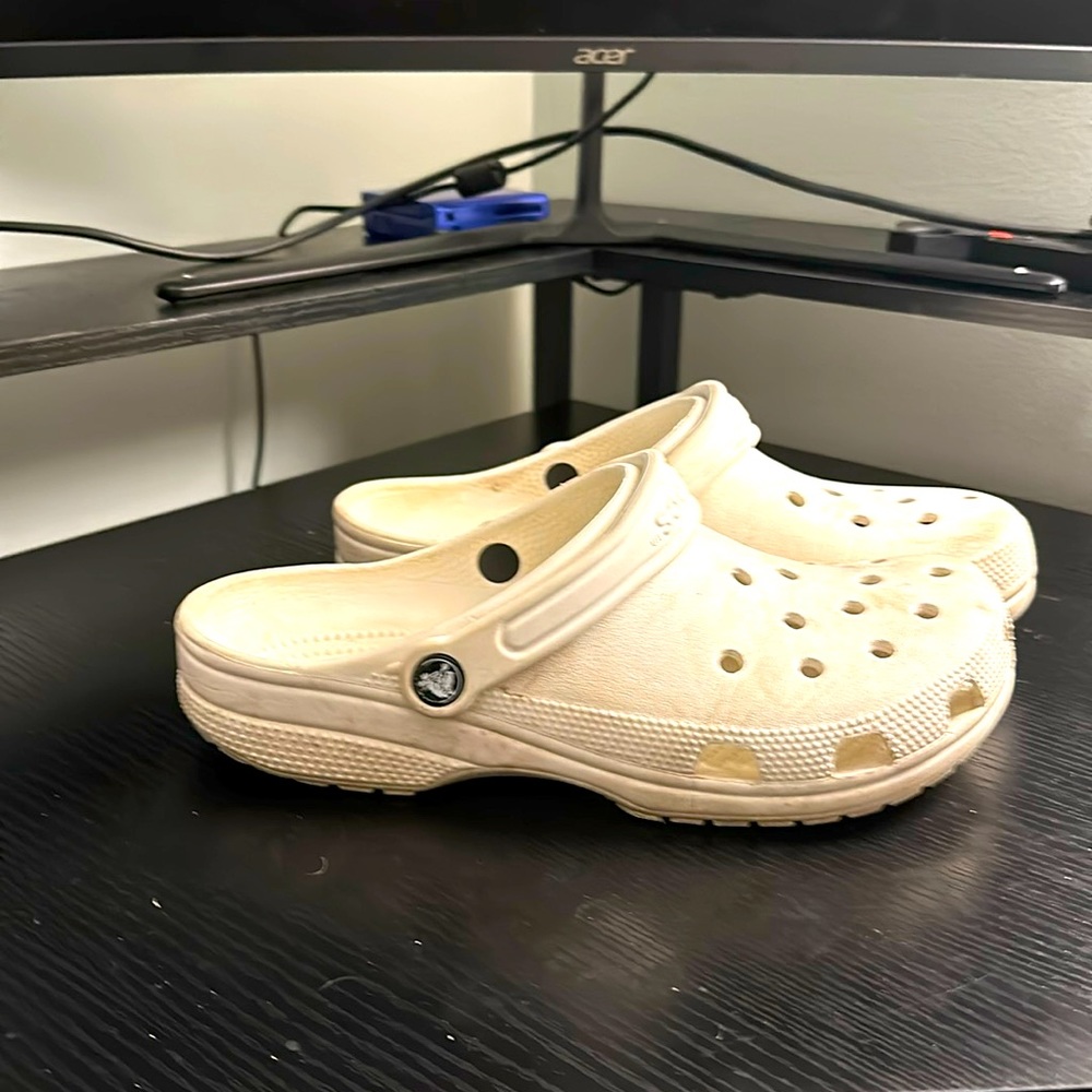 Crocs